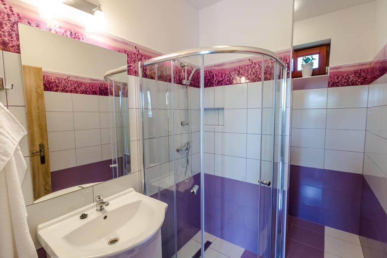 Apartman Levandula Apartment Veľký Meder Bagian luar foto